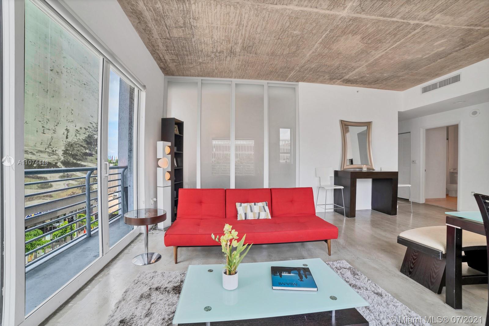 image Loft Downtown I0