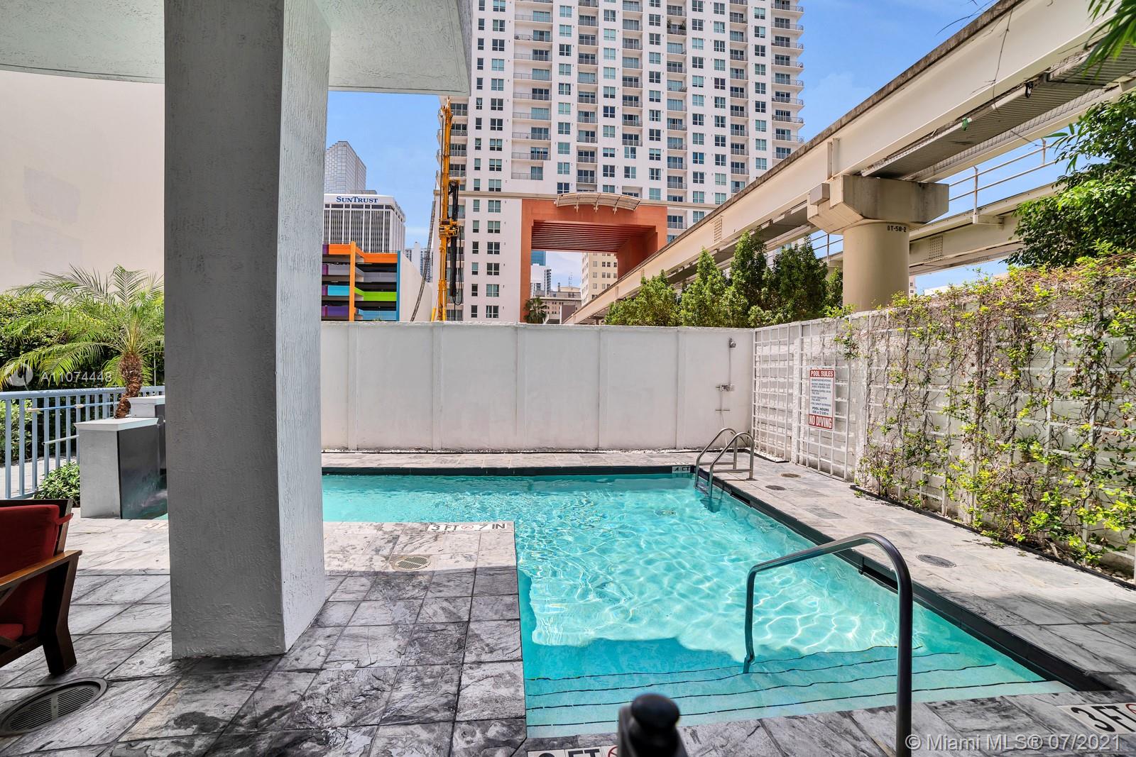 image Loft Downtown I22