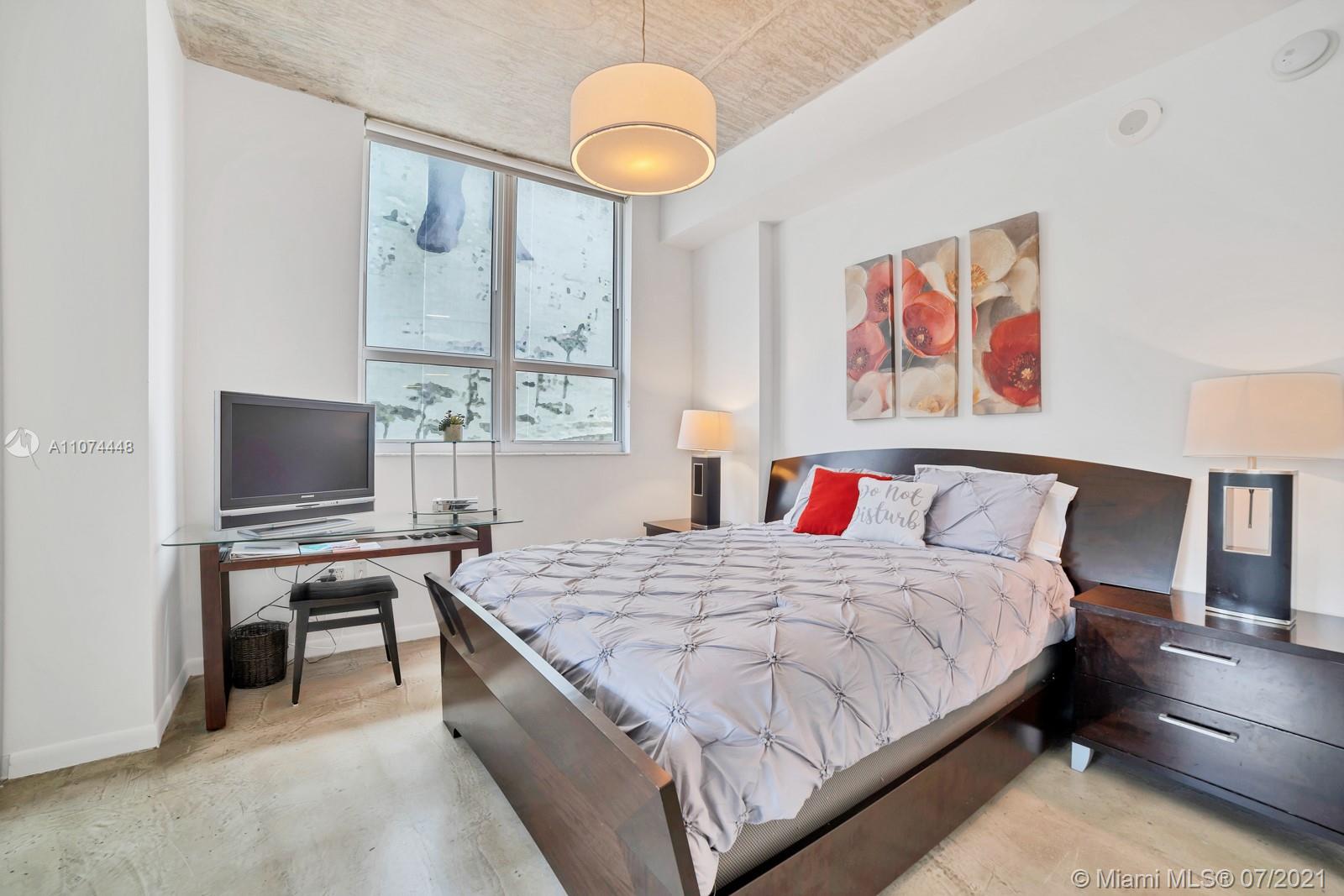 image Loft Downtown I5