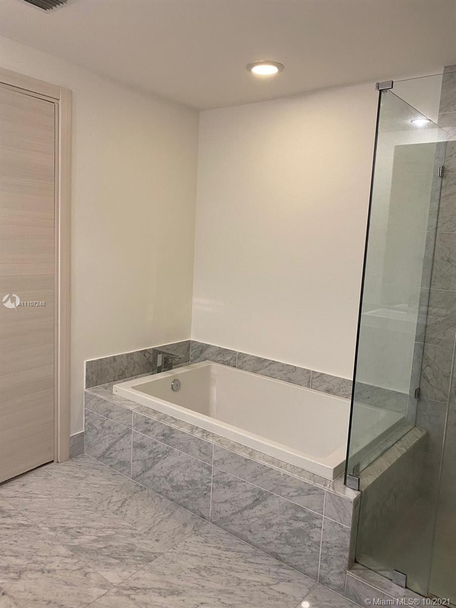 801 S Miami Ave #1108, Miami, FL 33130