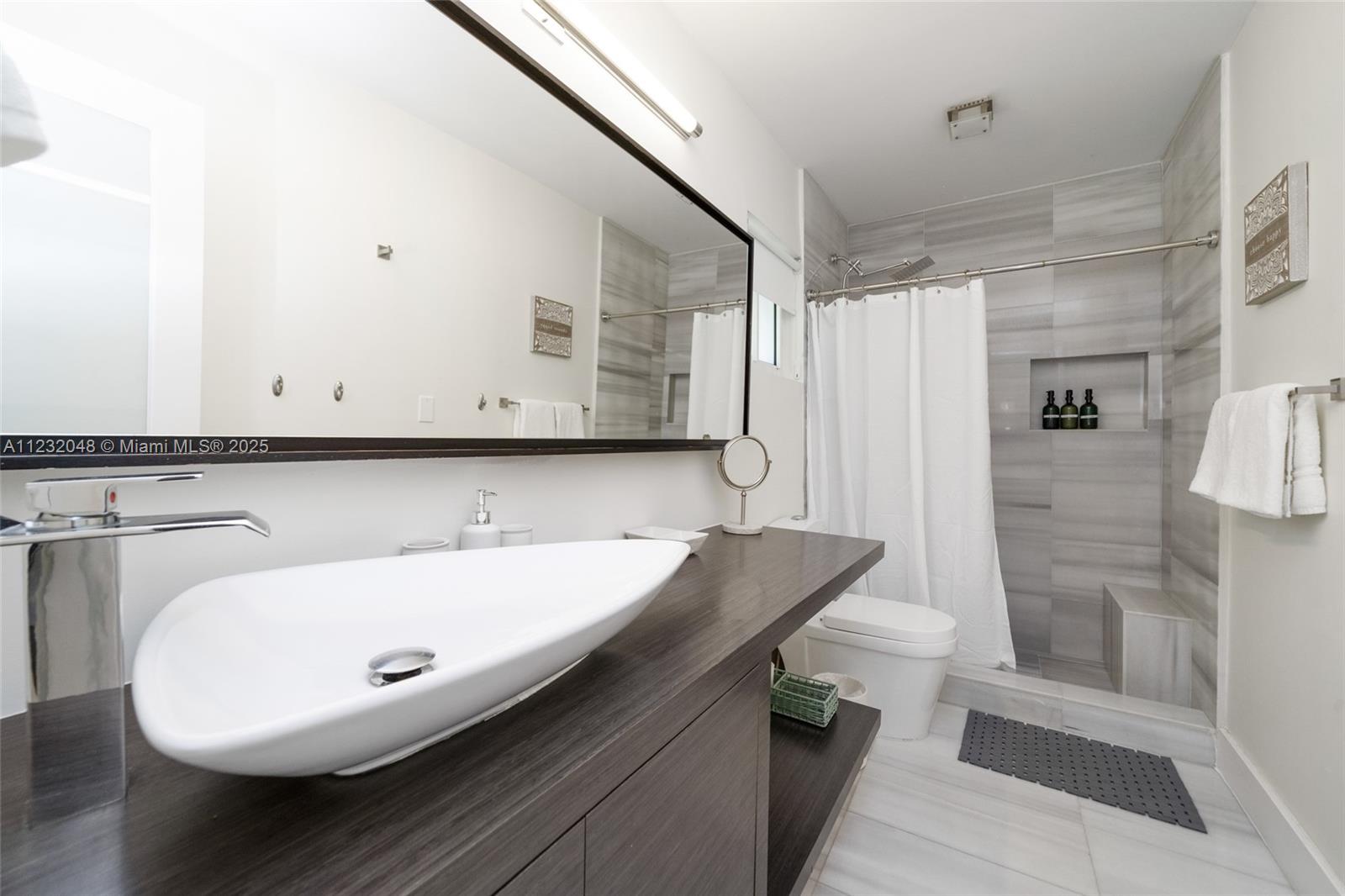 7544 SW 78th Ter,Miami, FL 33143