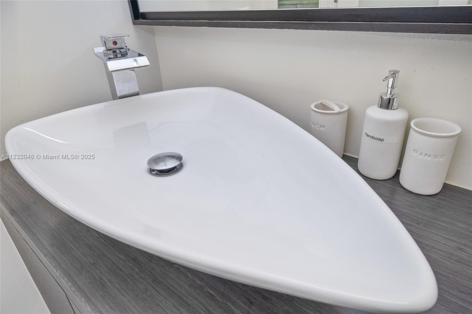 7544 SW 78th Ter,Miami, FL 33143