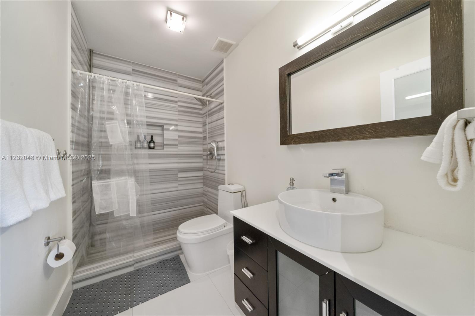 7544 SW 78th Ter,Miami, FL 33143