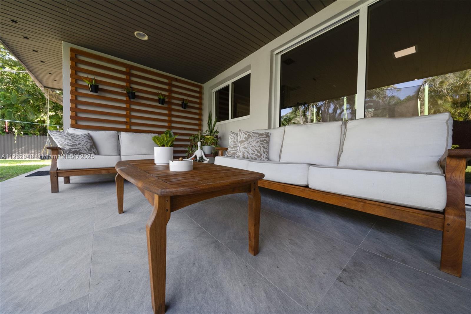 7544 SW 78th Ter,Miami, FL 33143