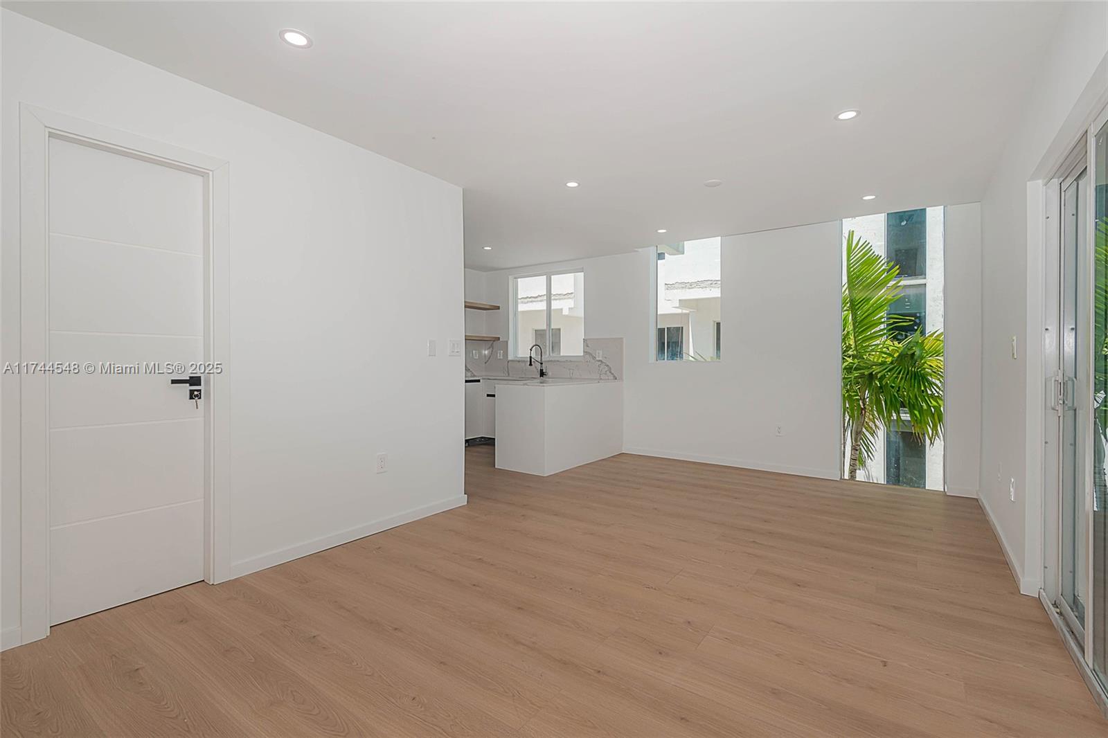 1975 Calais Dr #3 Miami Beach, FL 33141