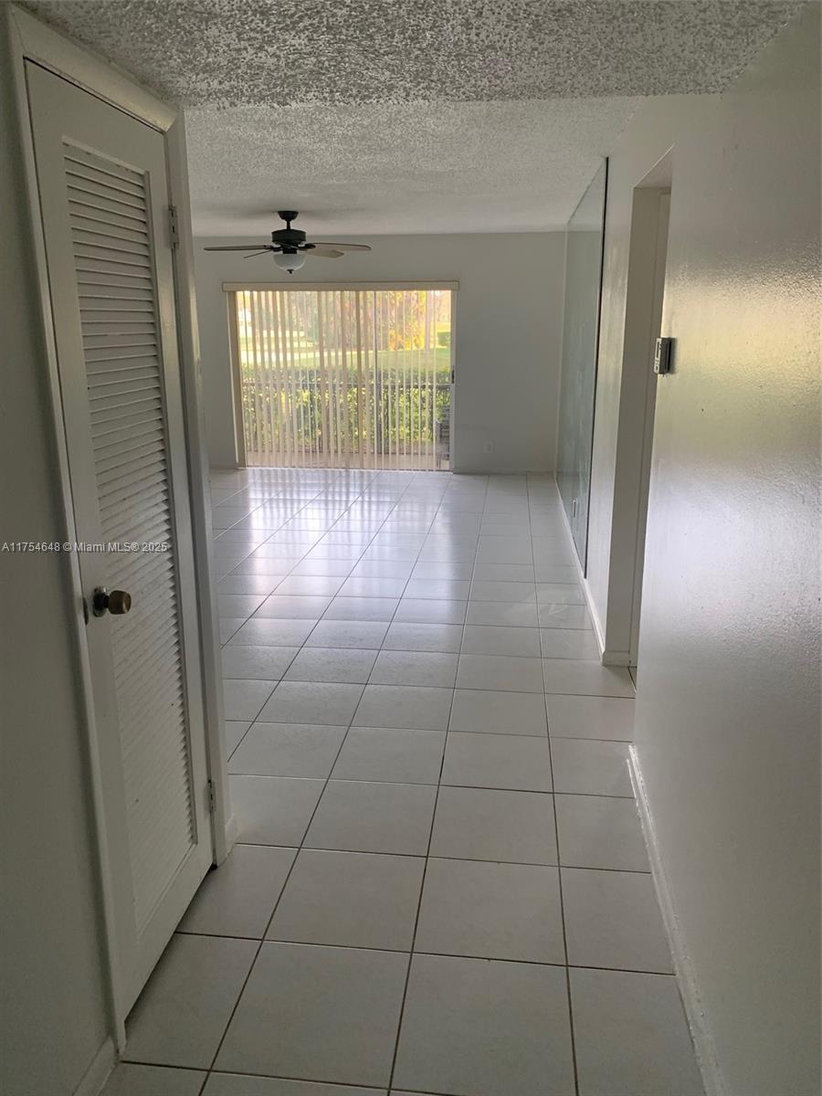 6201 N Falls Cir Dr #106