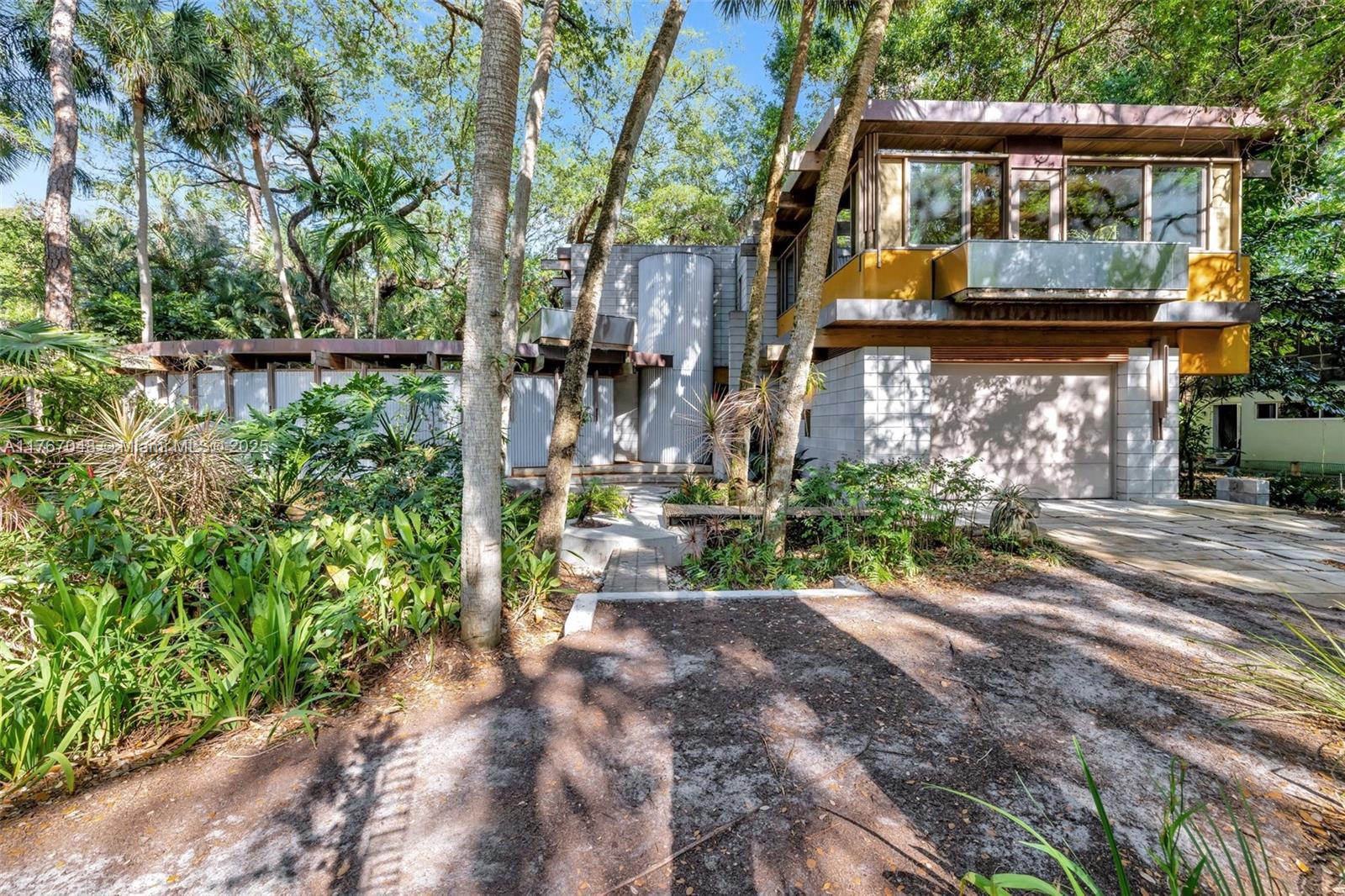 2410 SW 29th Way Fort Lauderdale, FL 33312 2410 SW 29th Way Fort Lauderdale, FL 33312