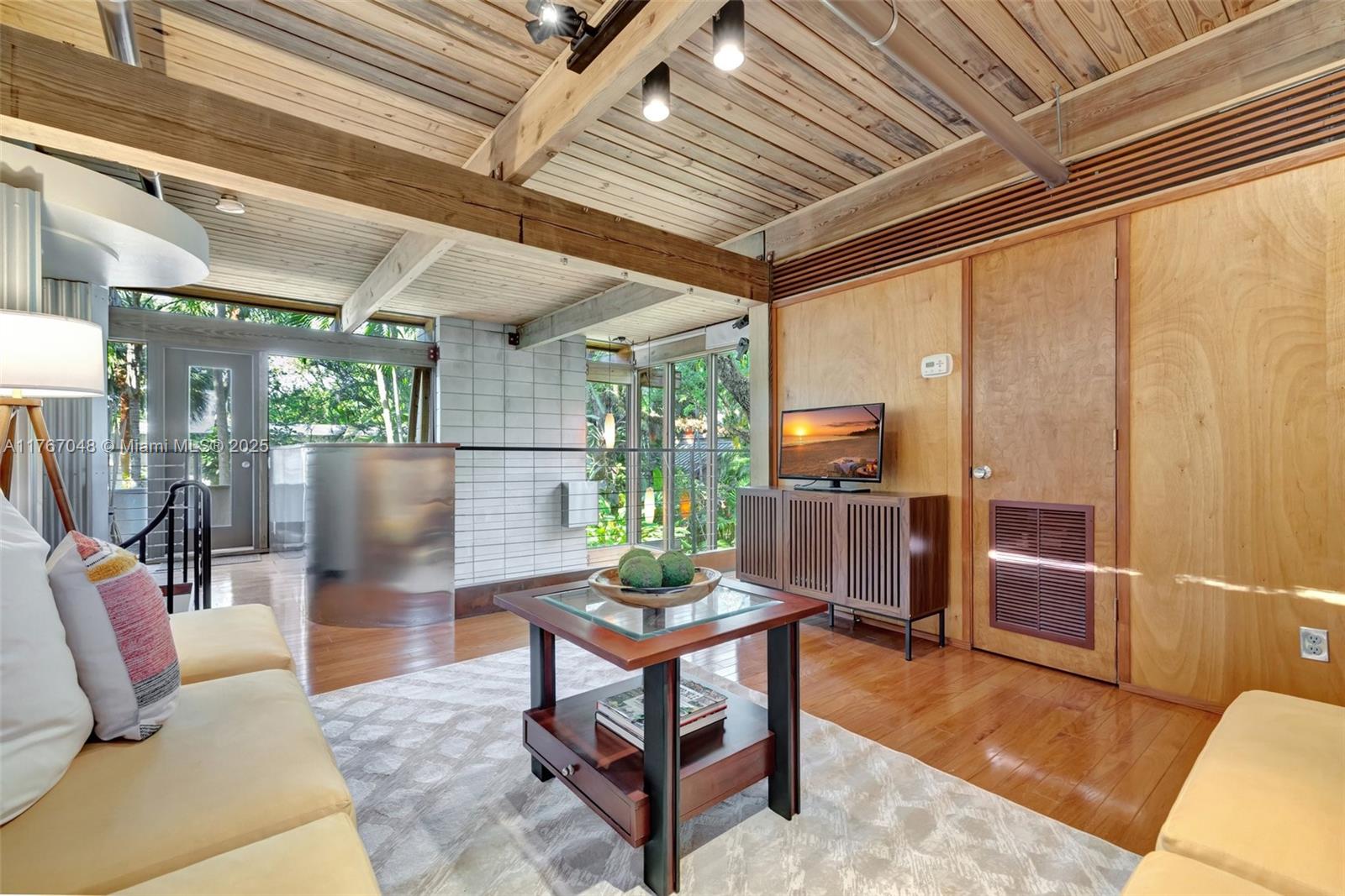 2410 SW 29th Way Fort Lauderdale, FL 33312 2410 SW 29th Way Fort Lauderdale, FL 33312