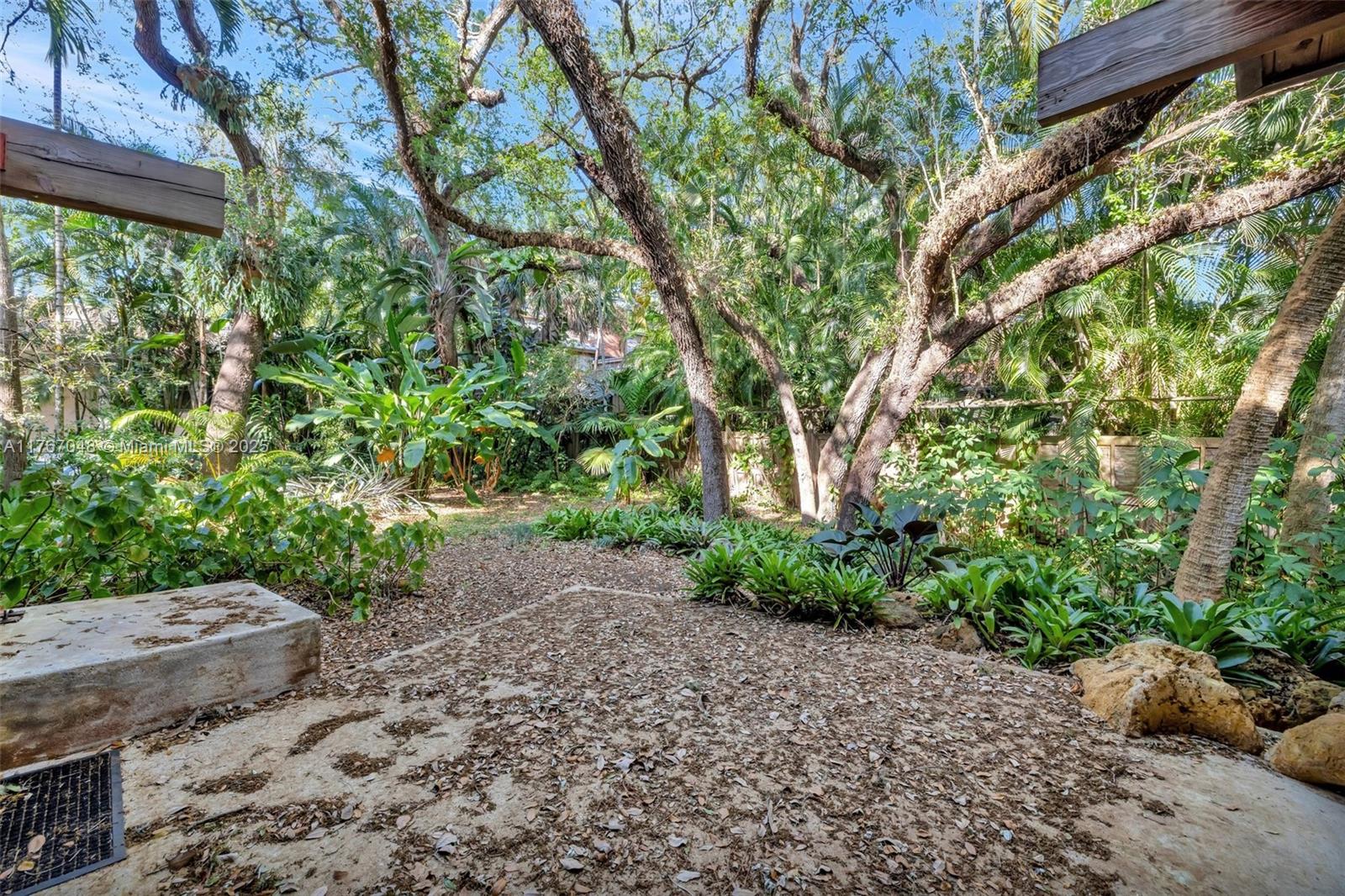 2410 SW 29th Way Fort Lauderdale, FL 33312 2410 SW 29th Way Fort Lauderdale, FL 33312