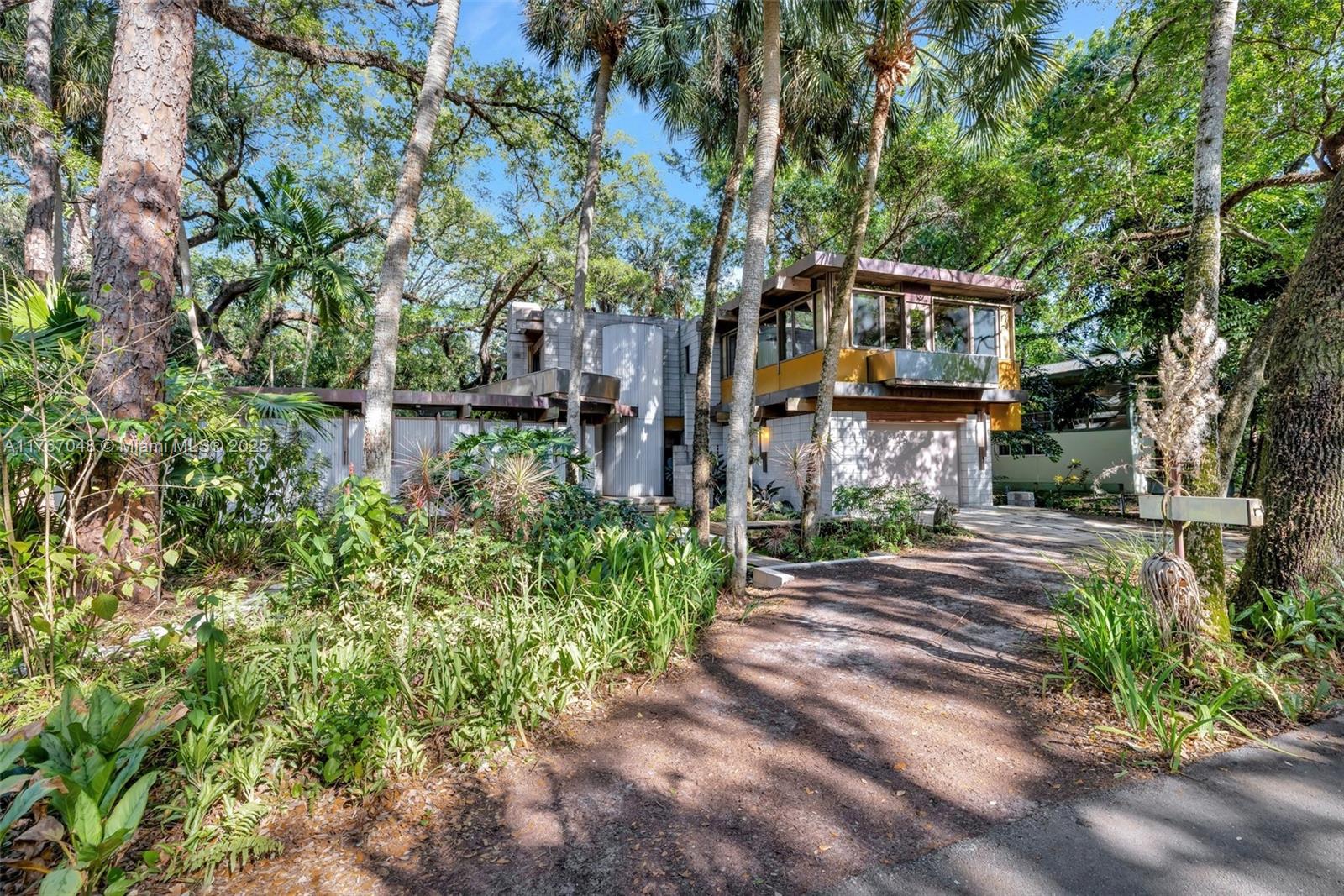 2410 SW 29th Way Fort Lauderdale, FL 33312 2410 SW 29th Way Fort Lauderdale, FL 33312