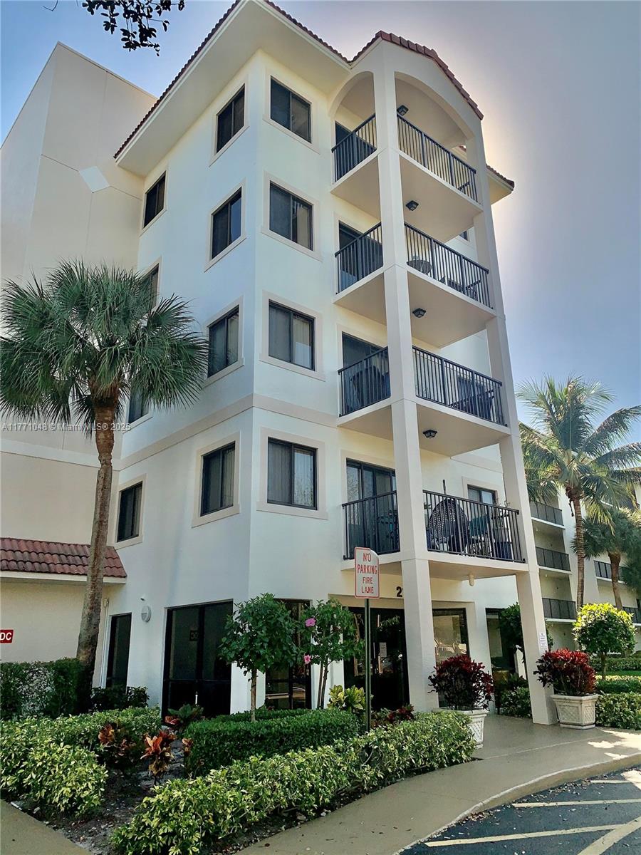 Undisclosed Address,Delray Beach, FL 33444