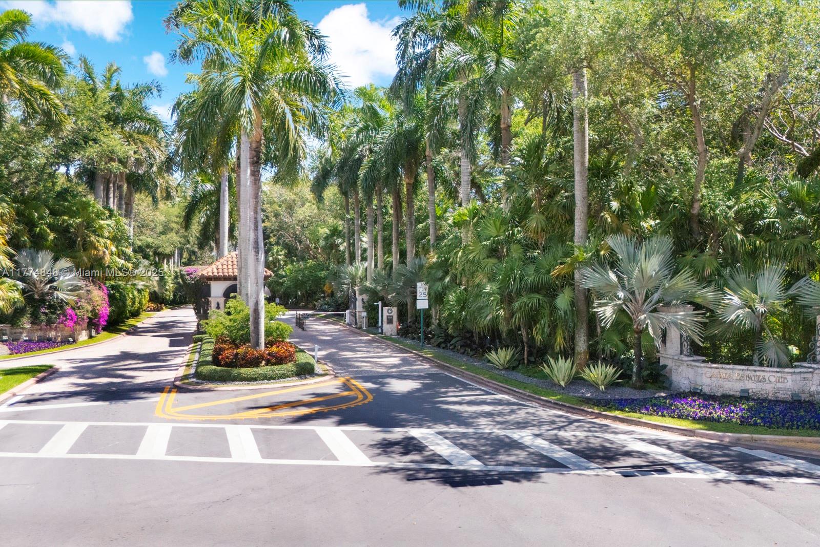 30 Leucadendra Dr Coral Gables, FL 33156 30 Leucadendra Dr Coral Gables, FL 33156