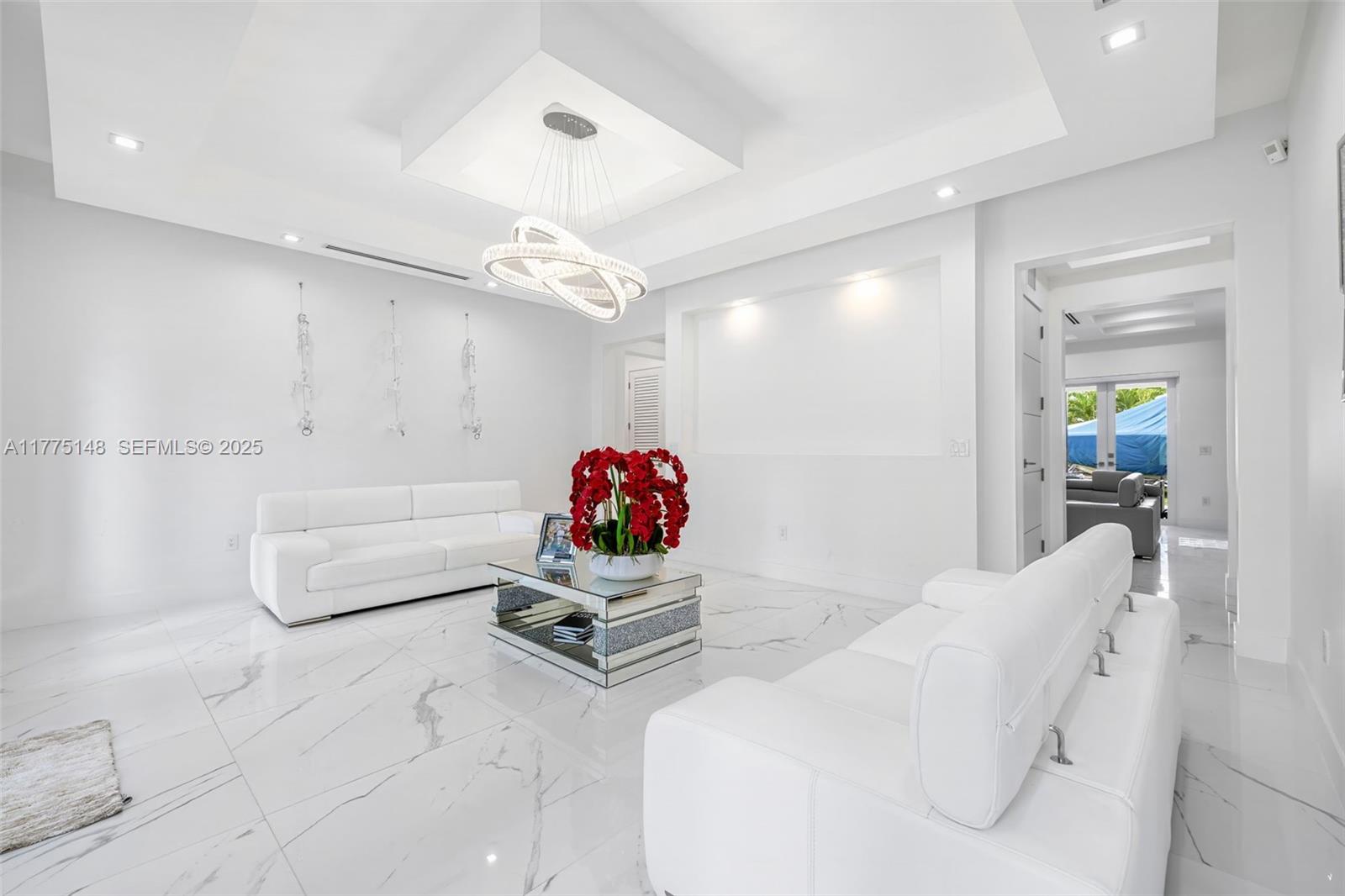 5815 SW 107th Pl Miami, FL 33173