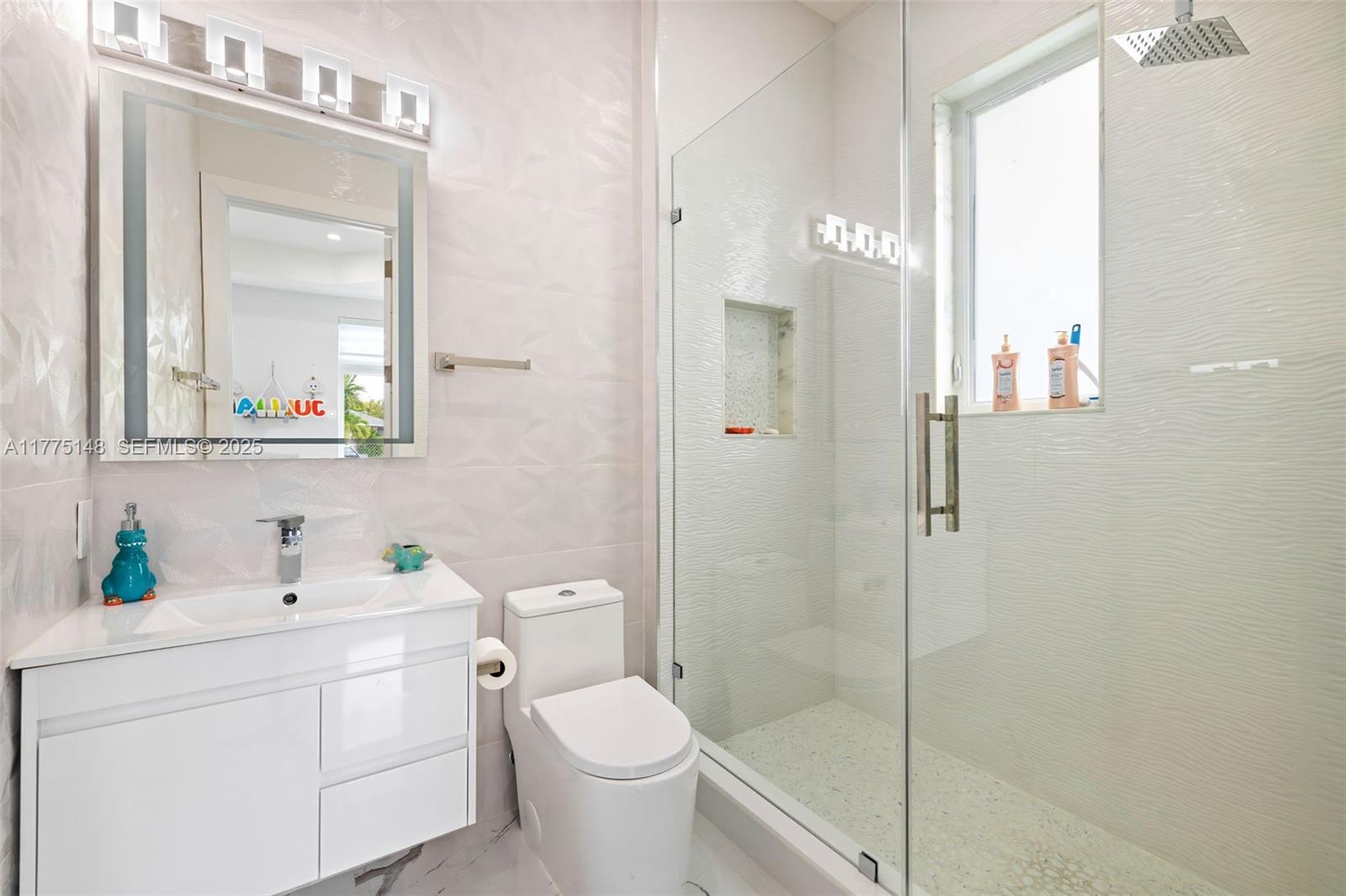 5815 SW 107th Pl Miami, FL 33173