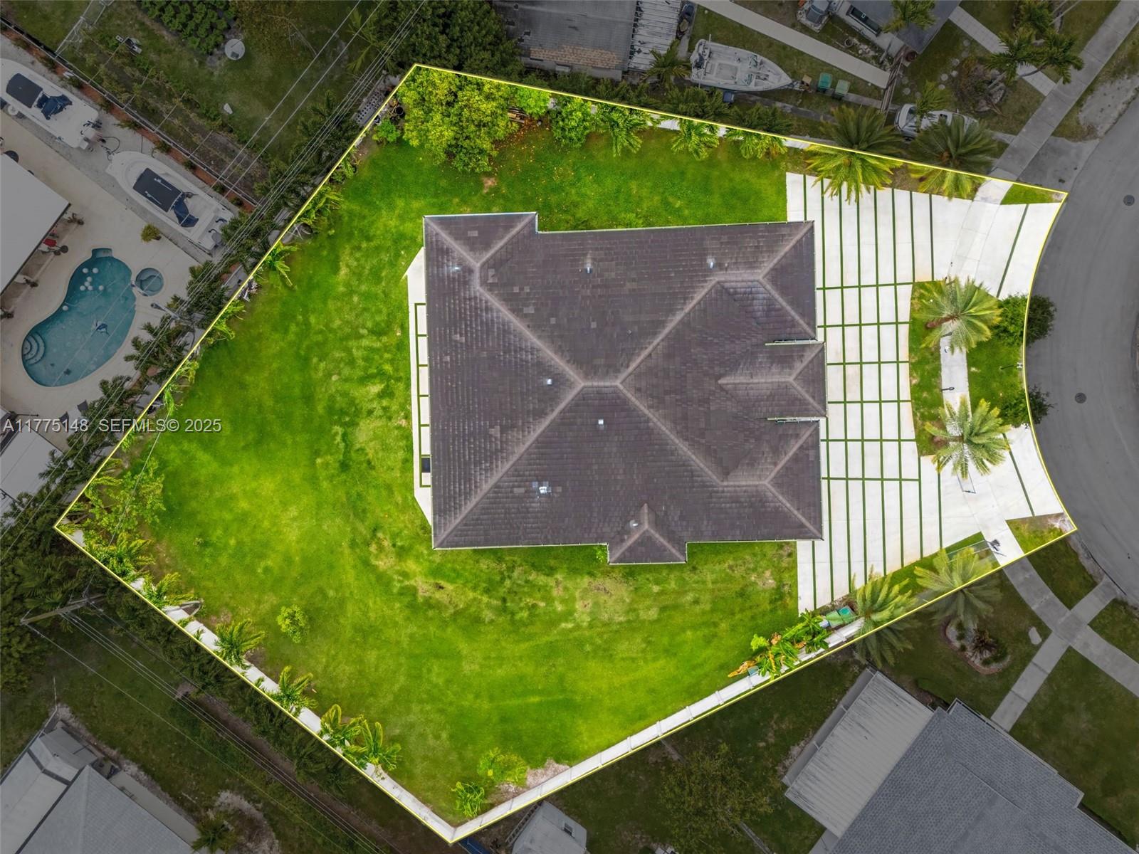 5815 SW 107th Pl Miami, FL 33173