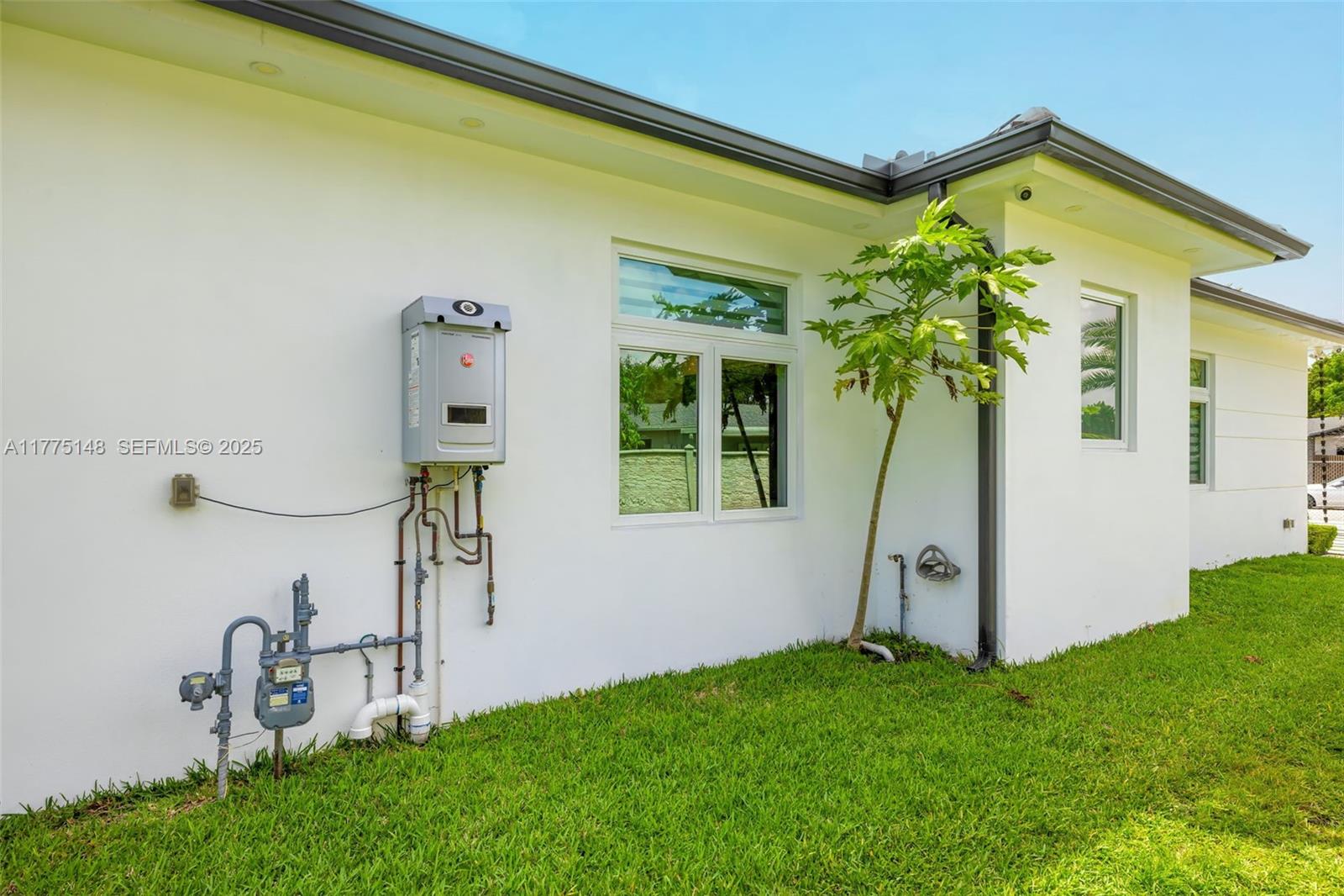 5815 SW 107th Pl Miami, FL 33173