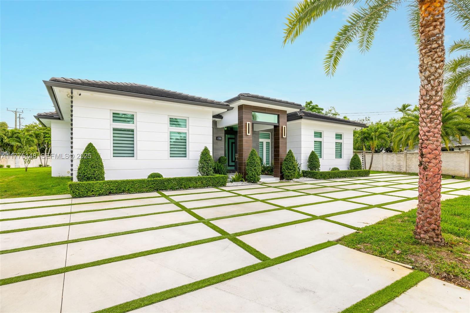 5815 SW 107th Pl Miami, FL 33173