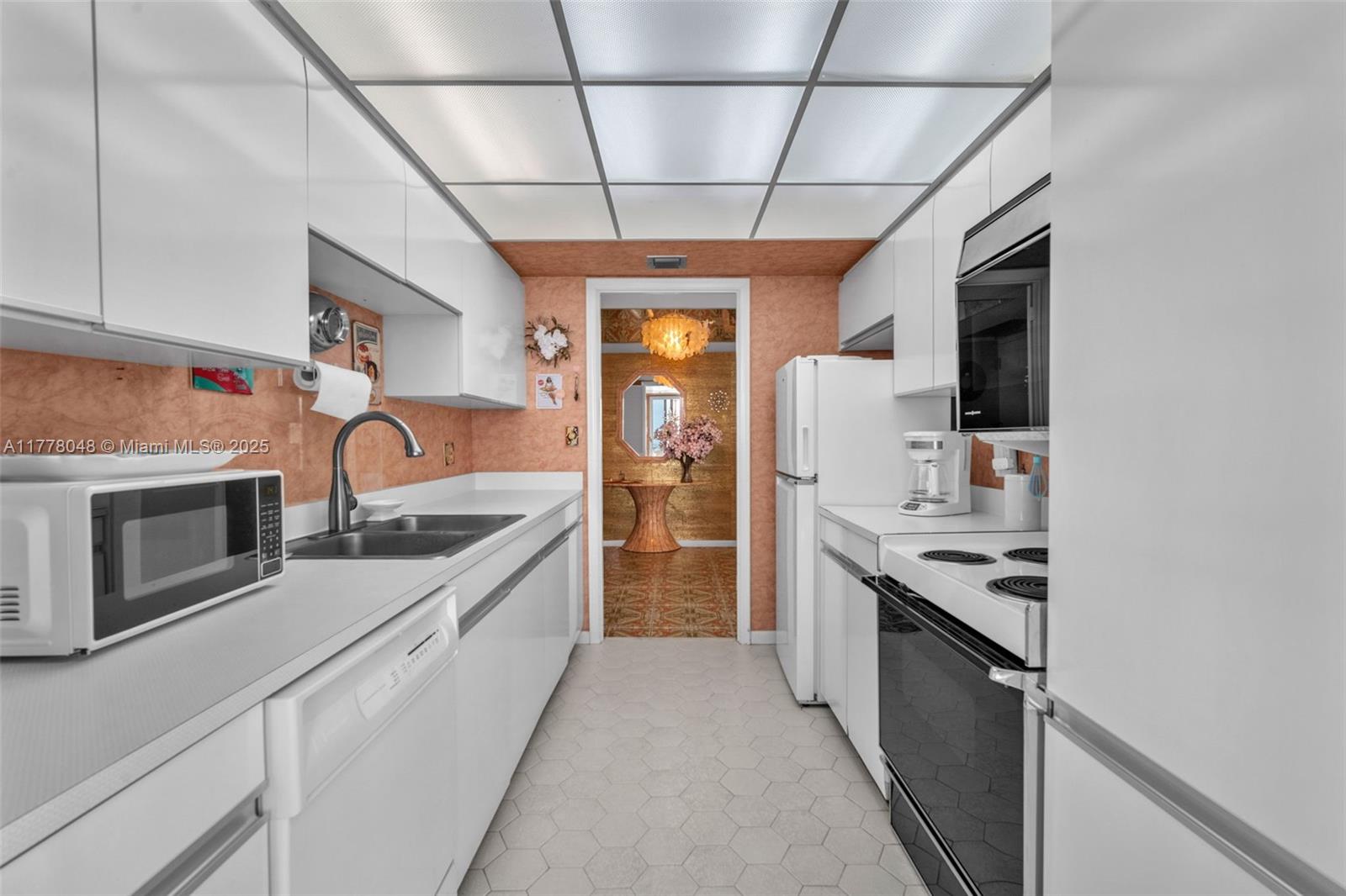 5510 N Ocean Dr #19B Singer Island, FL 33404