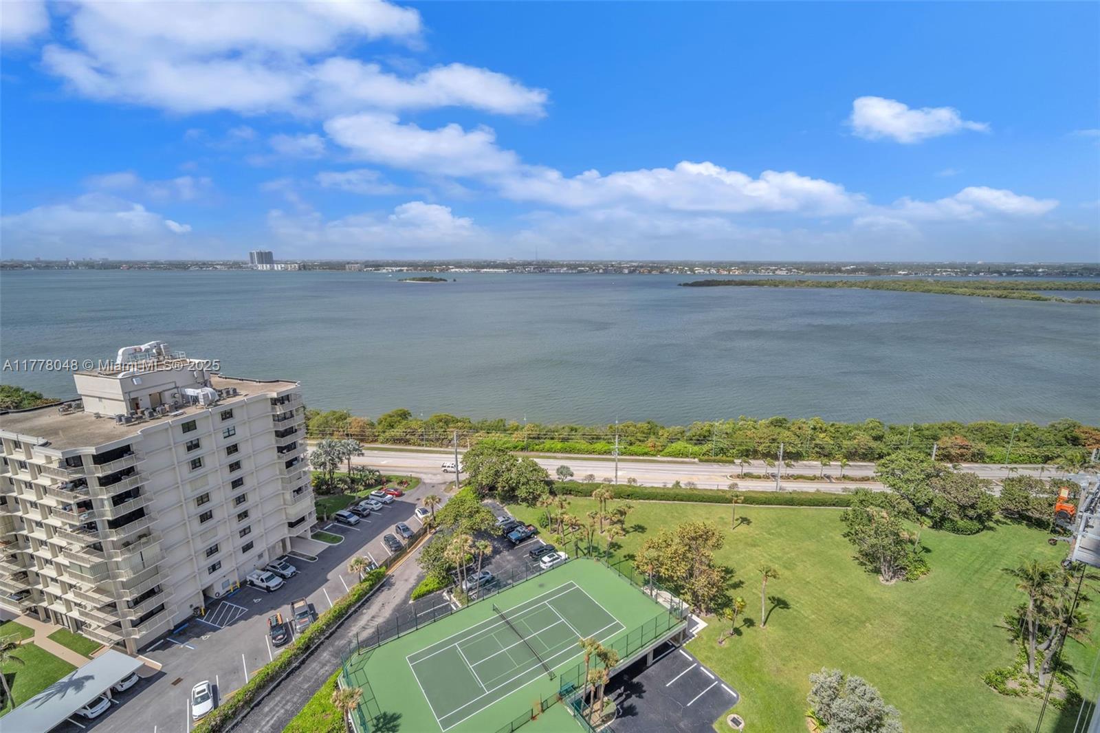 5510 N Ocean Dr #19B Singer Island, FL 33404