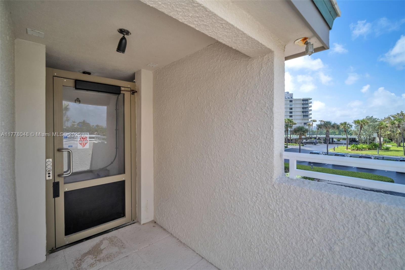 5510 N Ocean Dr #19B Singer Island, FL 33404