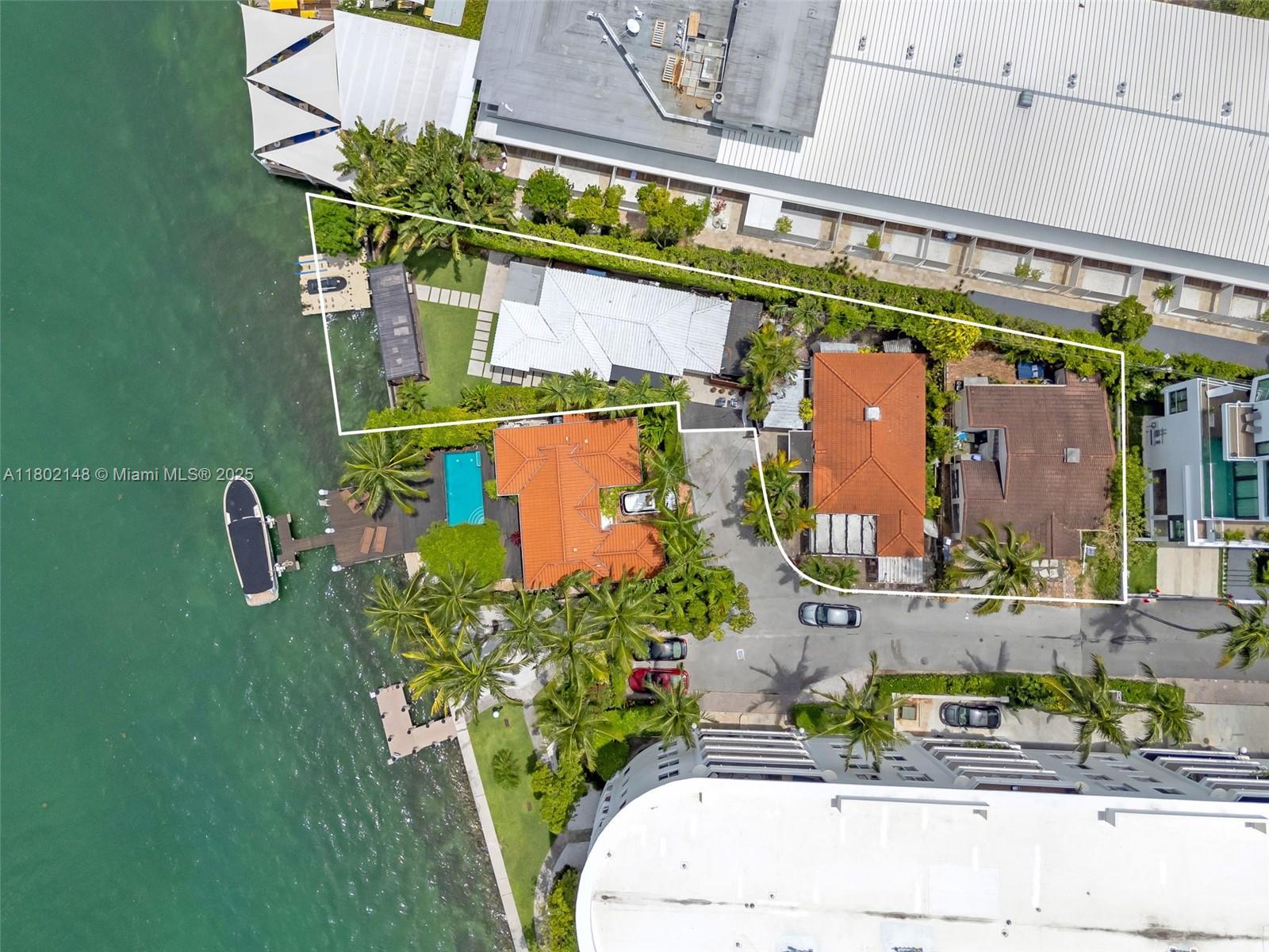 8-10 Century Ln Miami Beach, FL 33139 8-10 Century Ln Miami Beach, FL 33139