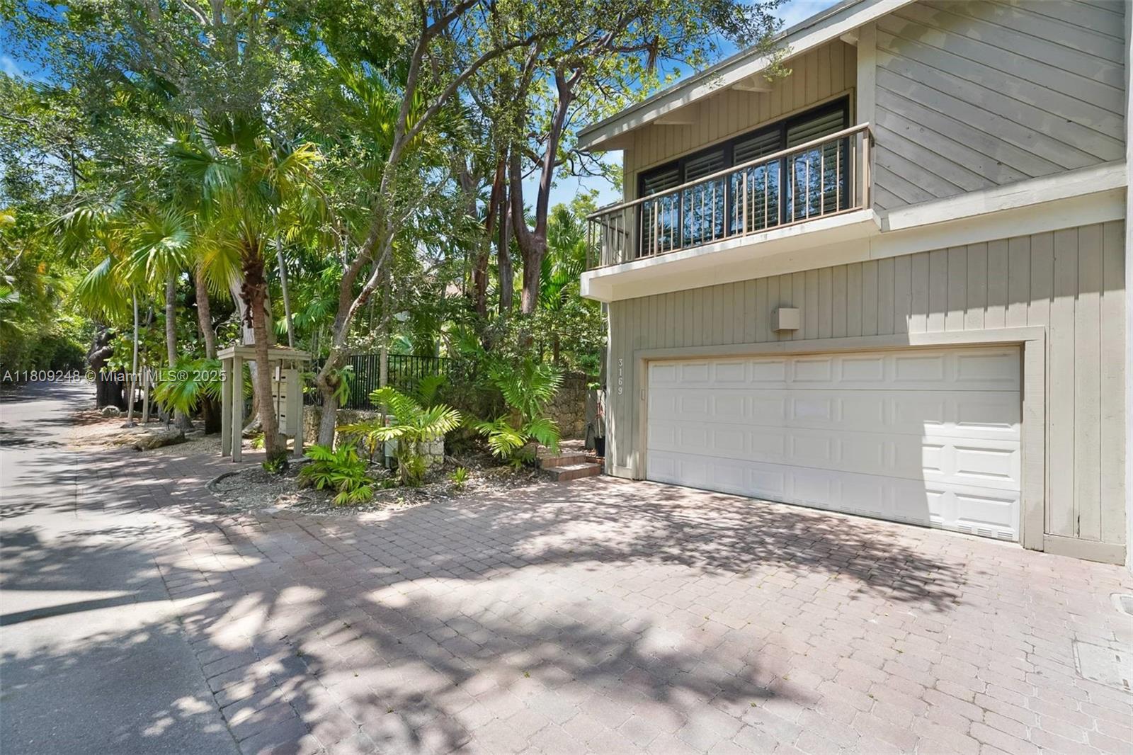3169 Via Abitare Way #6 Miami, FL 33133 3169 Via Abitare Way #6 Miami, FL 33133