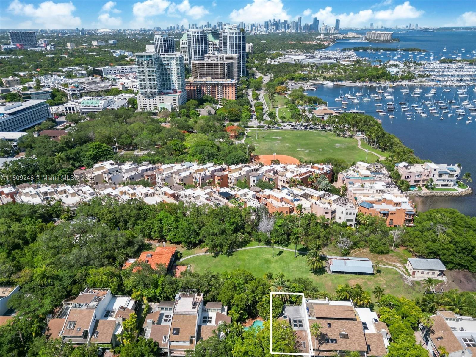 3169 Via Abitare Way #6,Miami, FL 33133