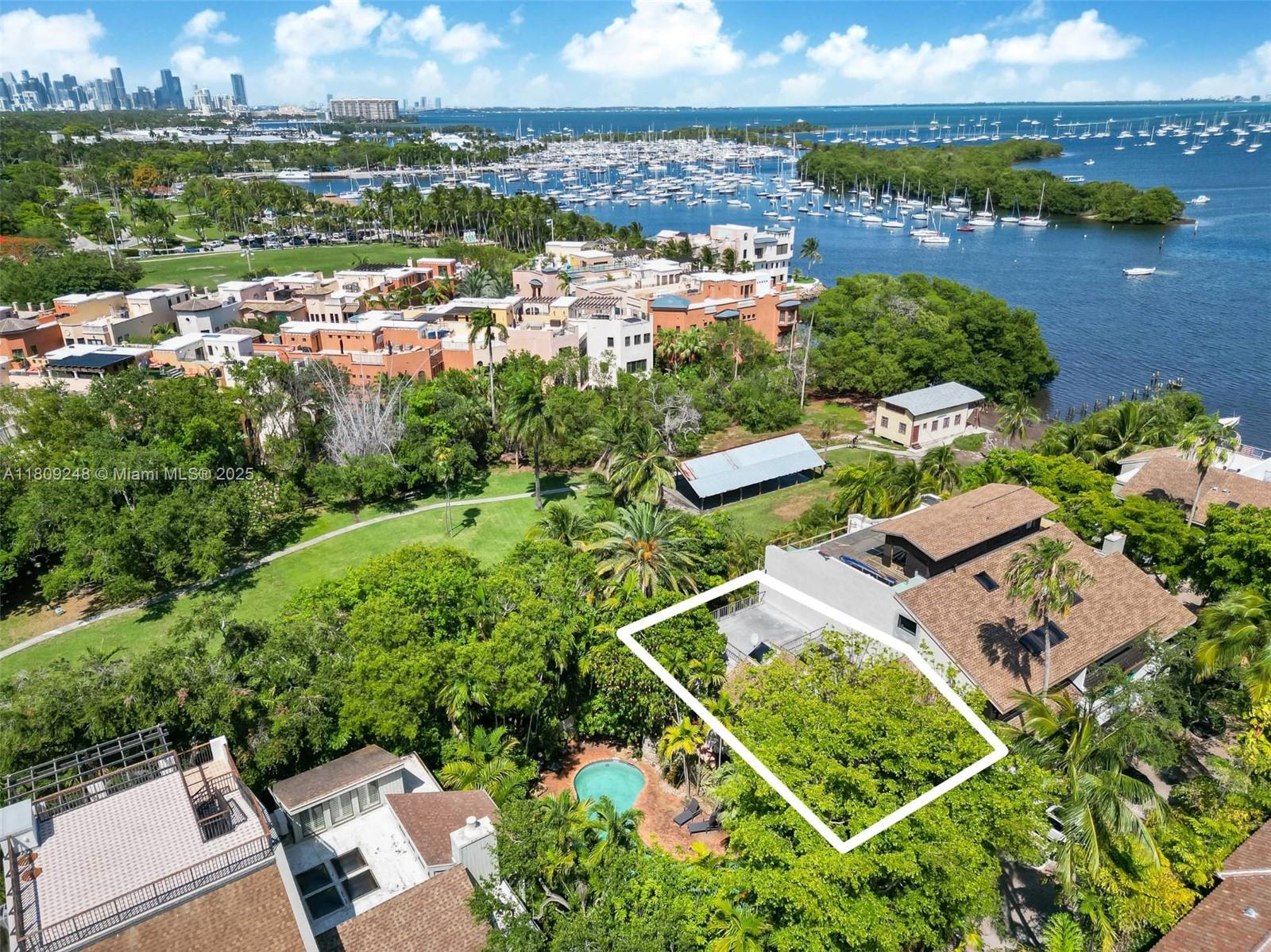 3169 Via Abitare Way #6 Miami, FL 33133 3169 Via Abitare Way #6 Miami, FL 33133