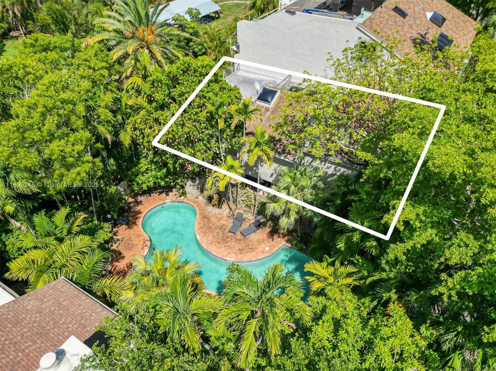 3169 Via Abitare Way #6 Miami, FL 33133 3169 Via Abitare Way #6 Miami, FL 33133