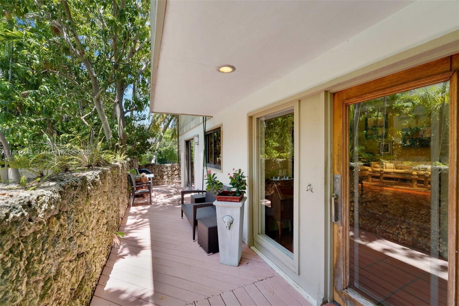 3169 Via Abitare Way #6 Miami, FL 33133 3169 Via Abitare Way #6 Miami, FL 33133