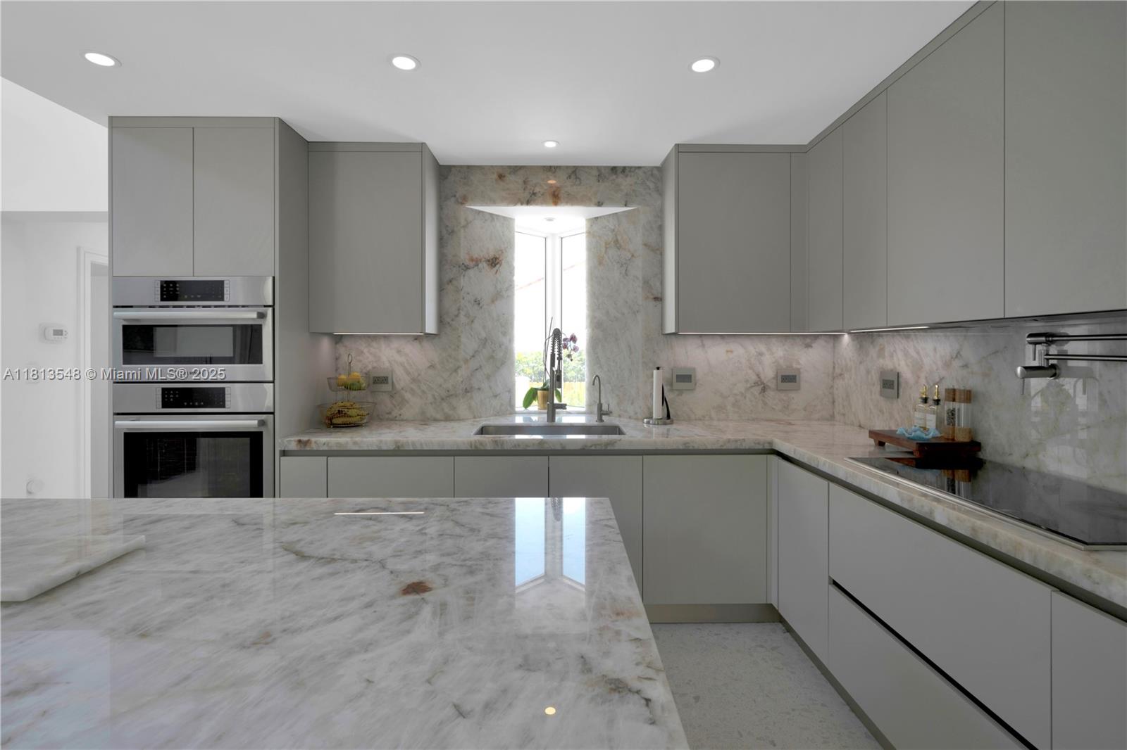 6320 Dolphin Dr Coral Gables, FL 33158 6320 Dolphin Dr Coral Gables, FL 33158