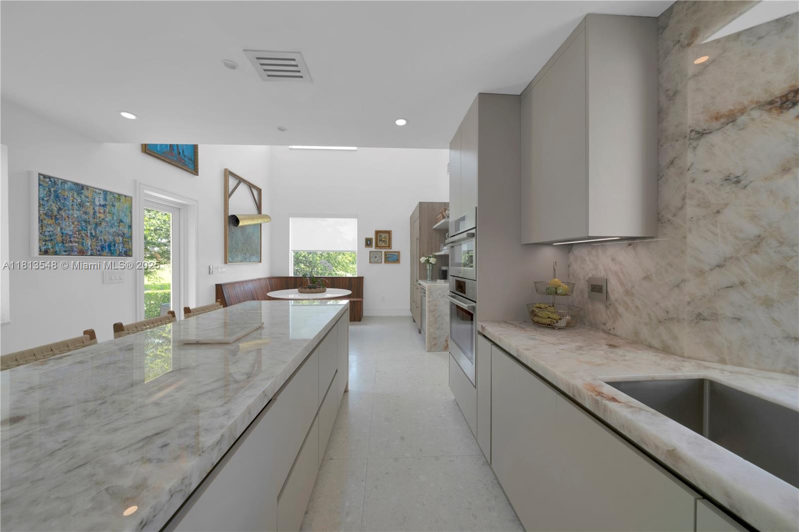 6320 Dolphin Dr Coral Gables, FL 33158 6320 Dolphin Dr Coral Gables, FL 33158
