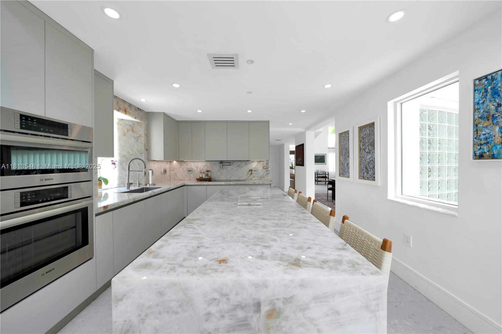 6320 Dolphin Dr Coral Gables, FL 33158 6320 Dolphin Dr Coral Gables, FL 33158
