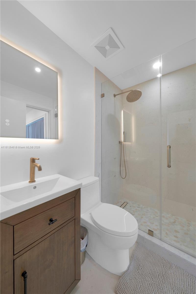 6320 Dolphin Dr Coral Gables, FL 33158 6320 Dolphin Dr Coral Gables, FL 33158