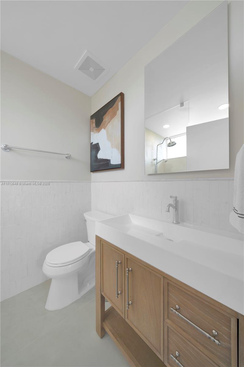 6320 Dolphin Dr Coral Gables, FL 33158 6320 Dolphin Dr Coral Gables, FL 33158
