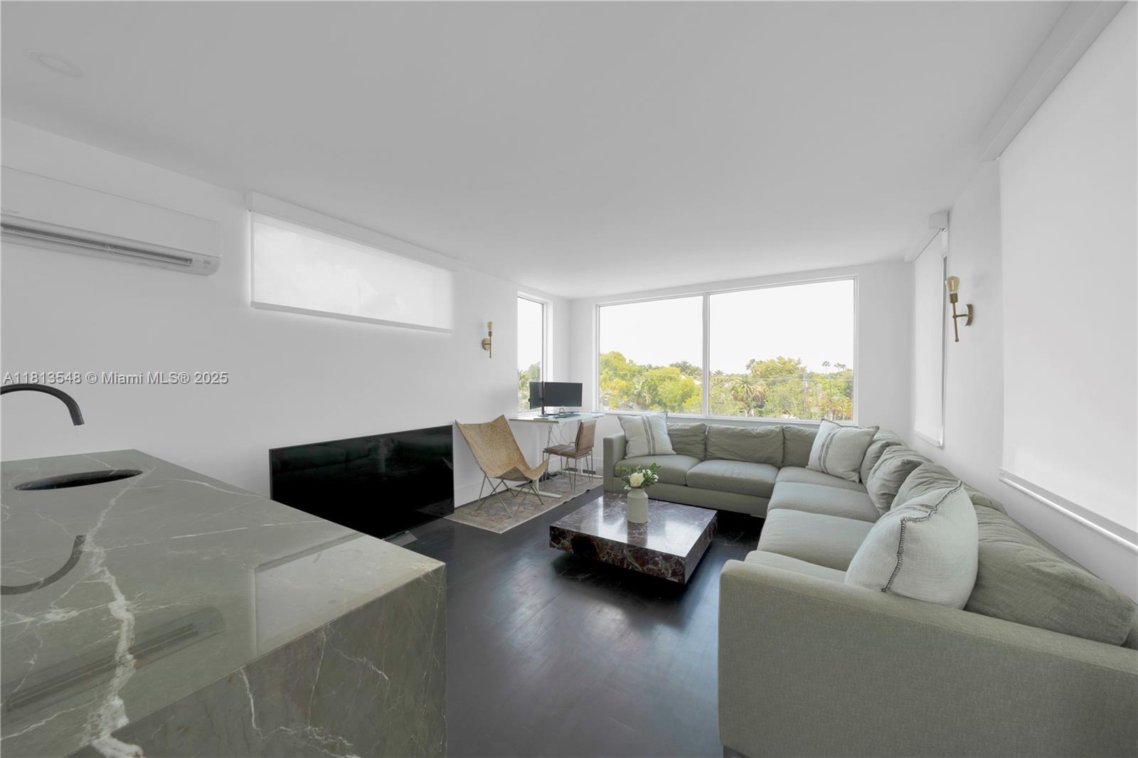 6320 Dolphin Dr Coral Gables, FL 33158 6320 Dolphin Dr Coral Gables, FL 33158