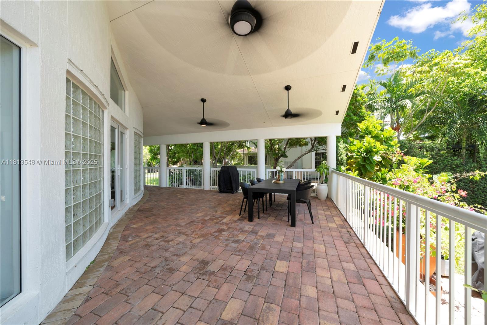6320 Dolphin Dr Coral Gables, FL 33158 6320 Dolphin Dr Coral Gables, FL 33158