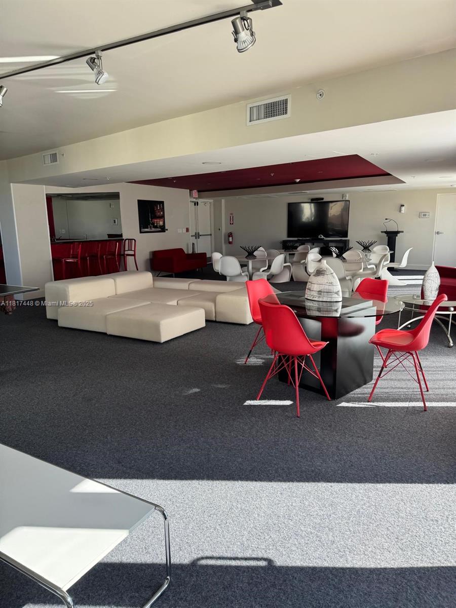 1551 N Flagler Dr #1110 West Palm Beach, FL 33401