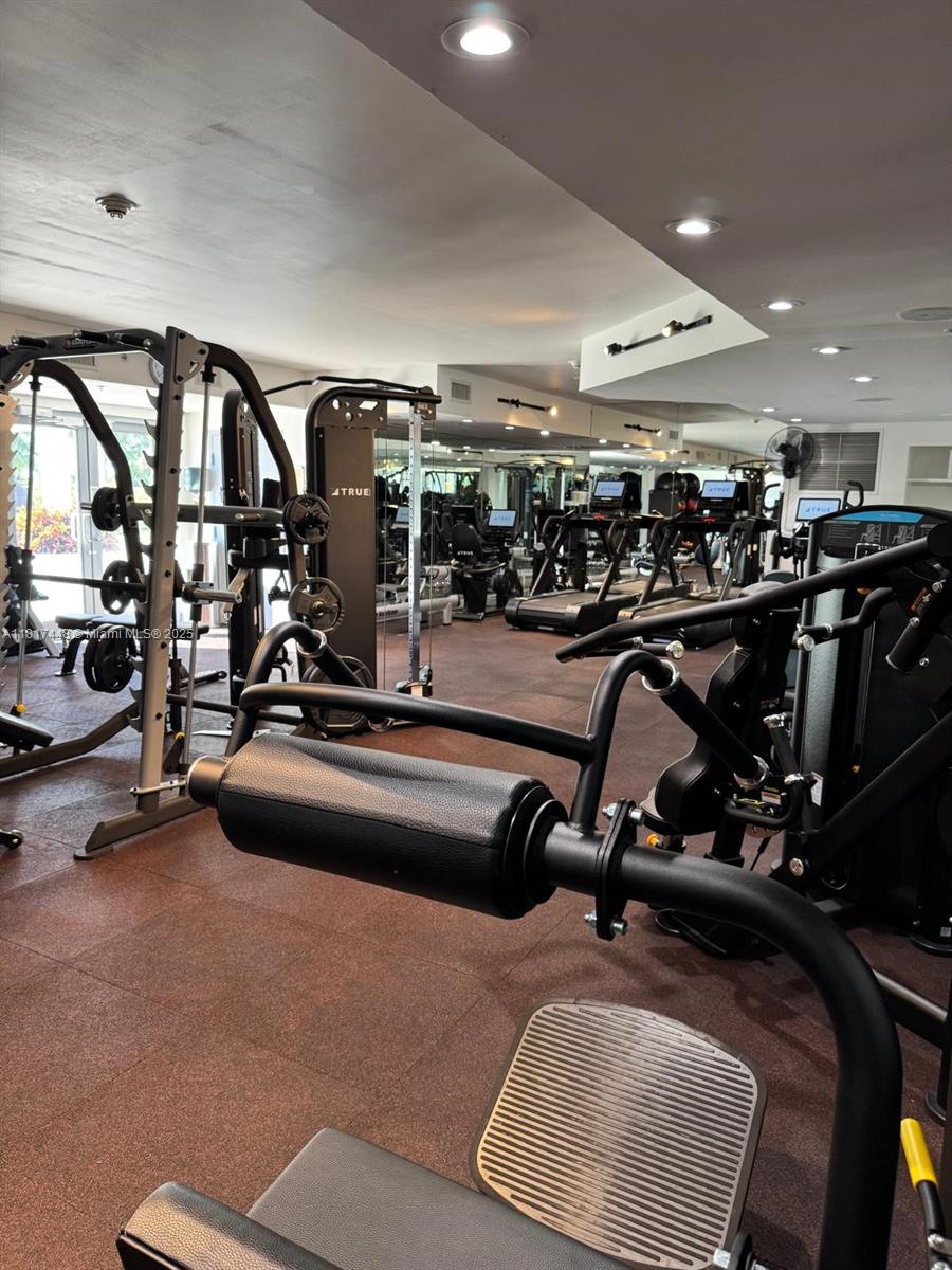 1551 N Flagler Dr #1110 West Palm Beach, FL 33401