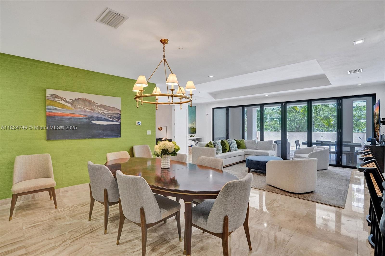 718 Valencia Ave #204 Coral Gables, FL 33134