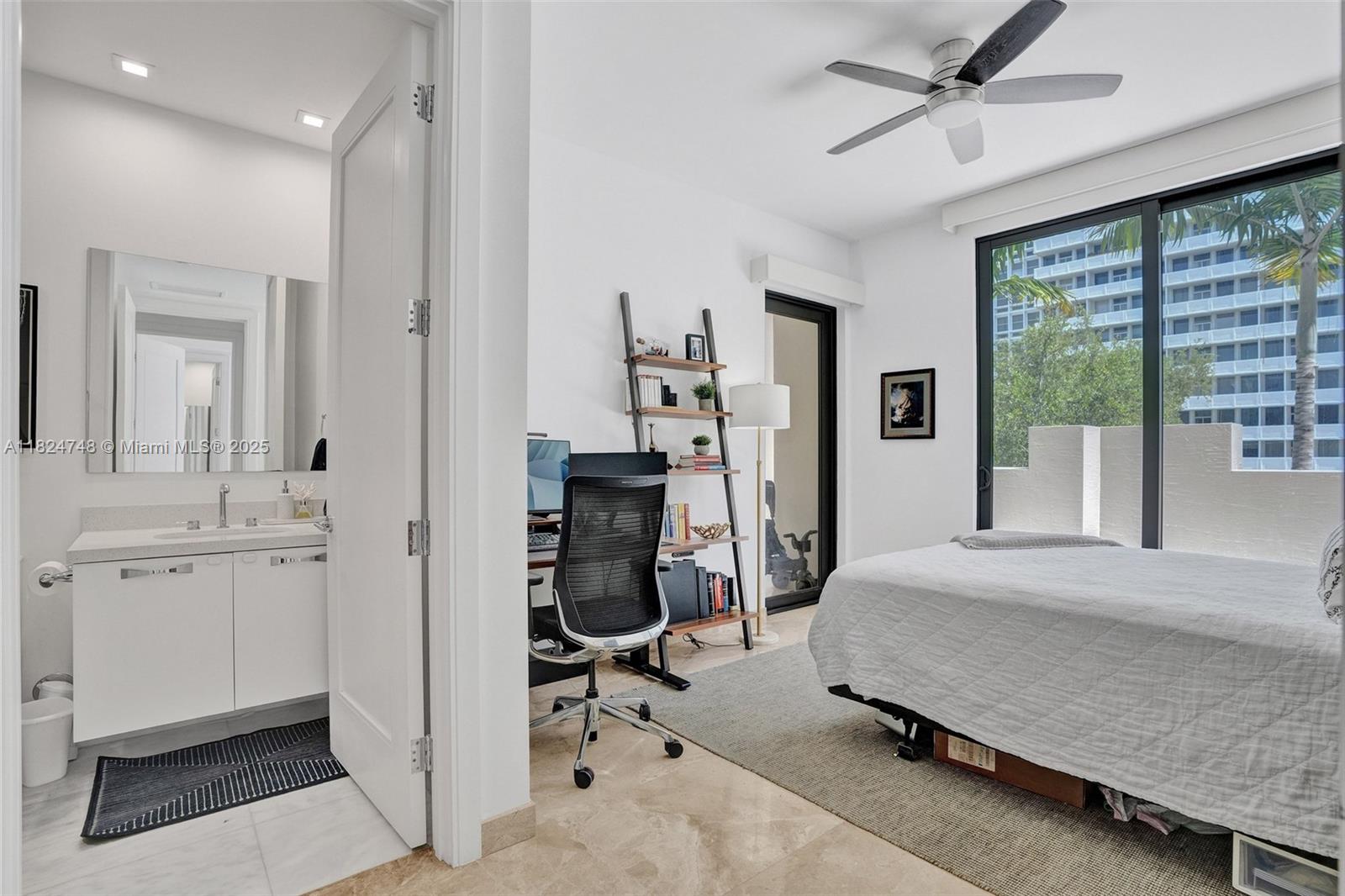 718 Valencia Ave #204 Coral Gables, FL 33134