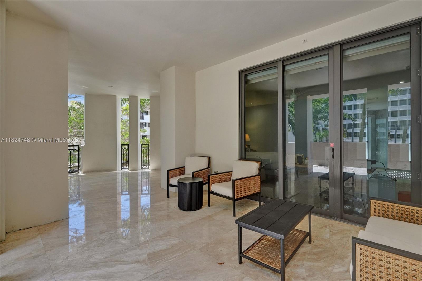 718 Valencia Ave #204 Coral Gables, FL 33134