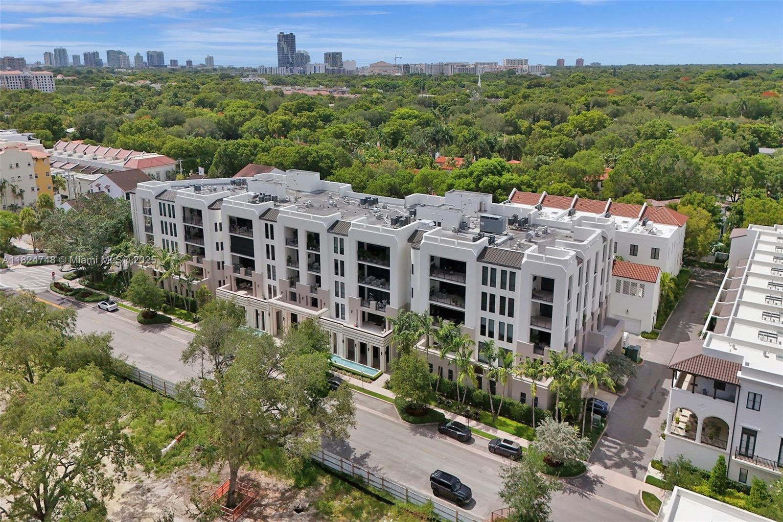 718 Valencia Ave #204 Coral Gables, FL 33134