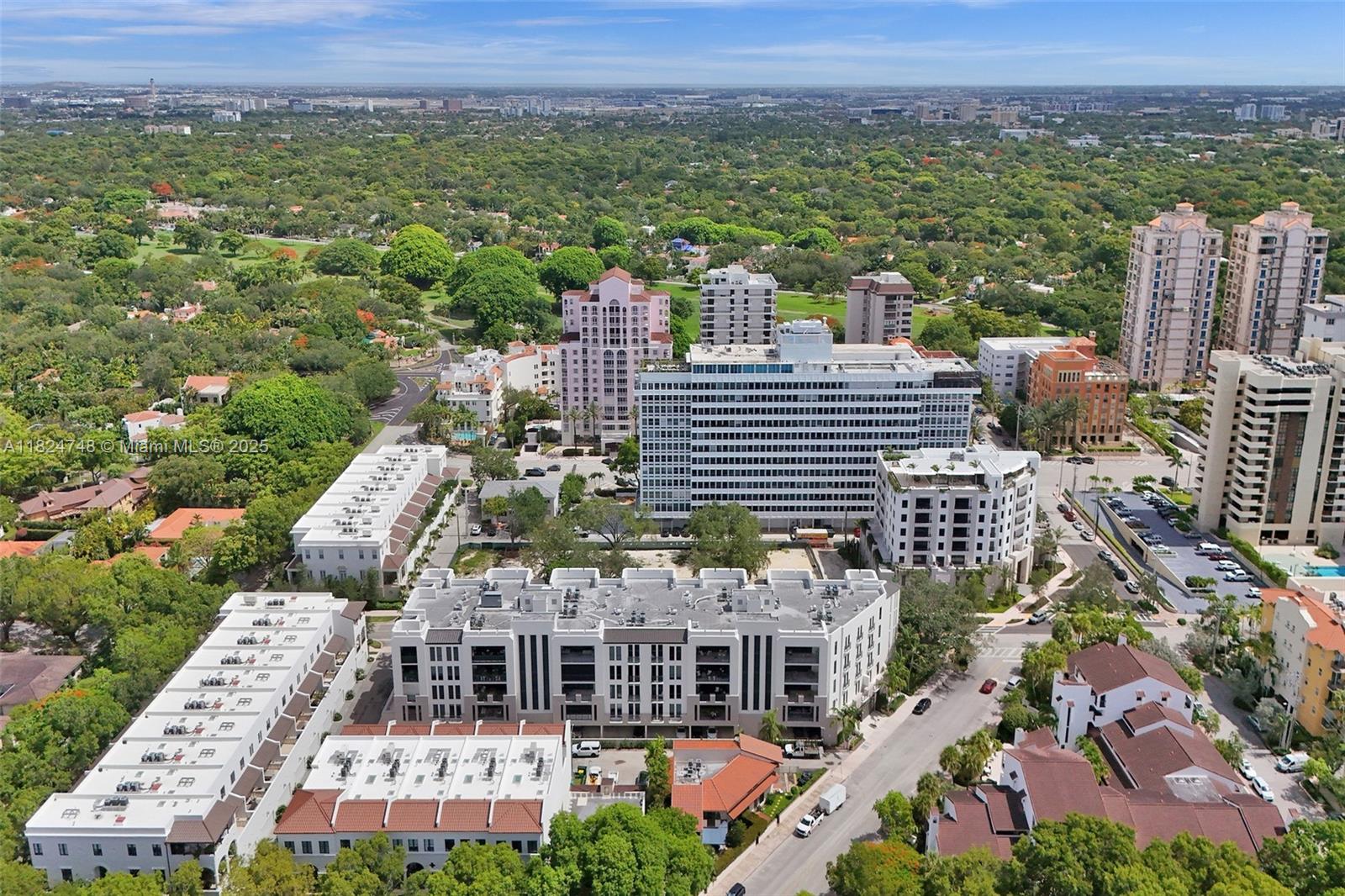 718 Valencia Ave #204 Coral Gables, FL 33134