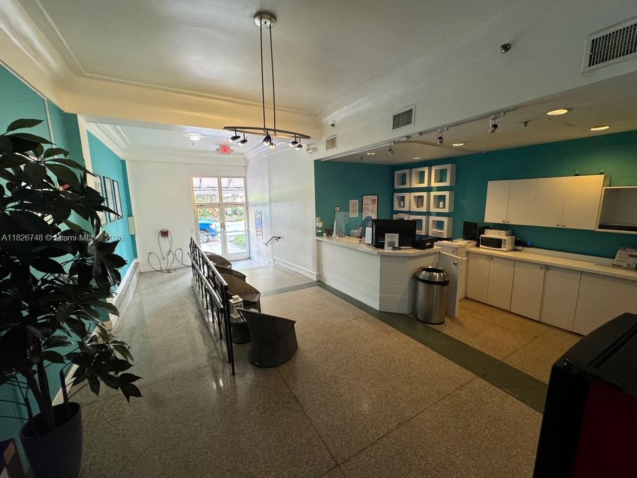 Undisclosed Address Miami Beach, FL 33139