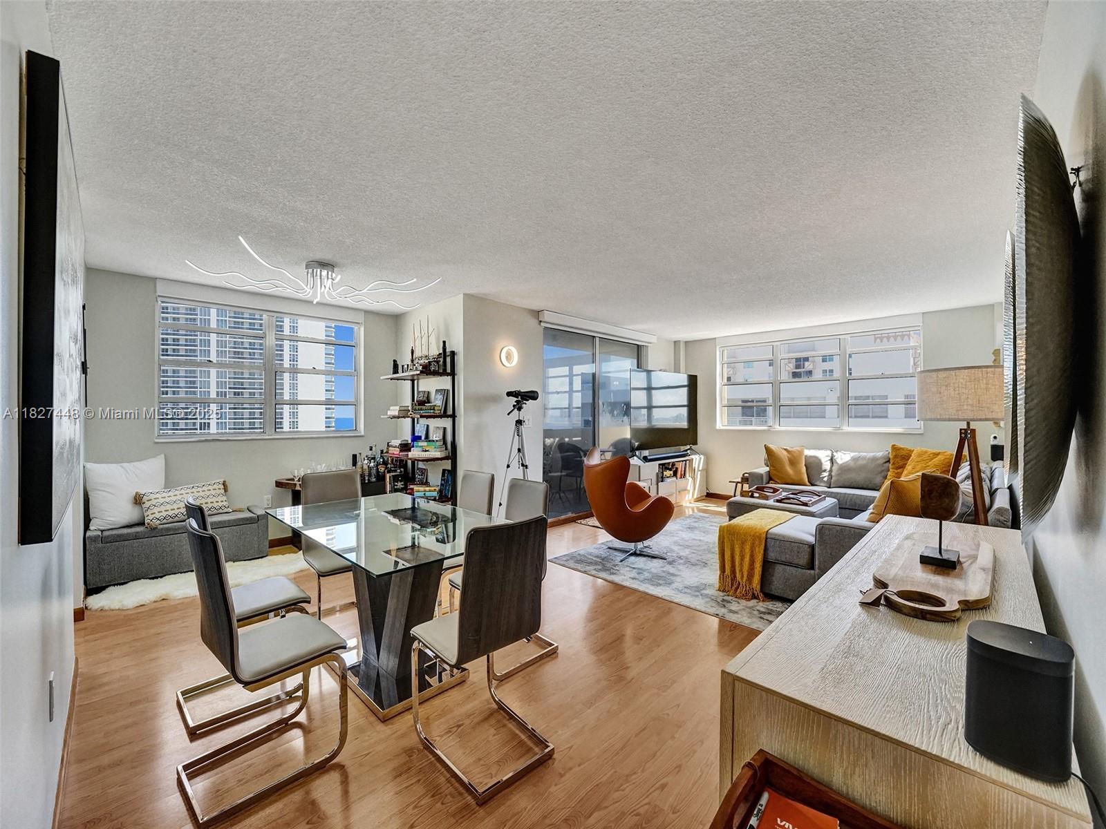 1833 S Ocean Dr #1702,Hallandale Beach, FL 33009