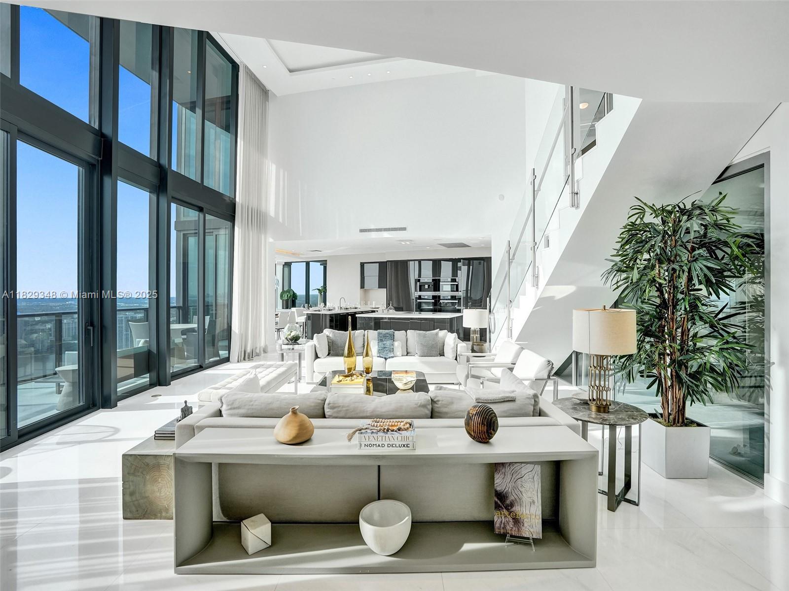 image Porsche Design Tower3