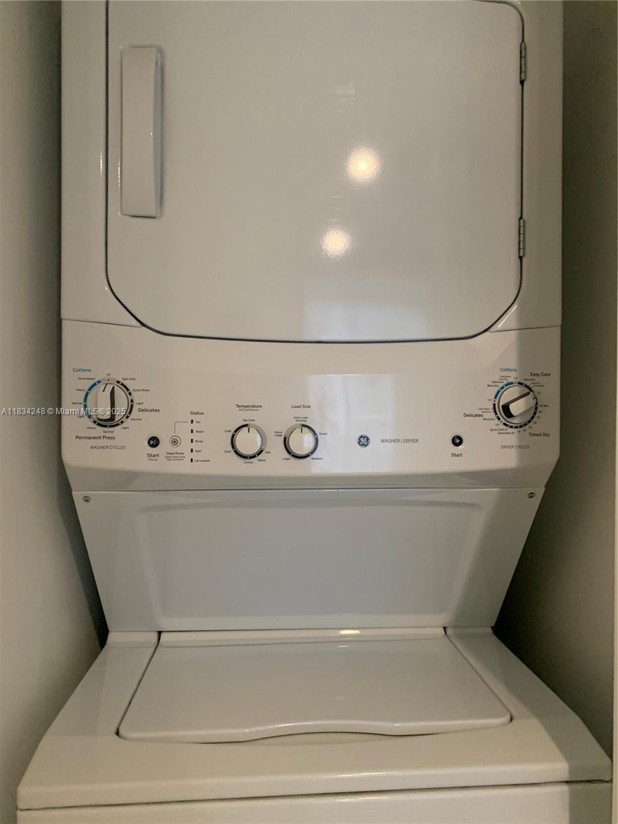 image Brickell Heights13