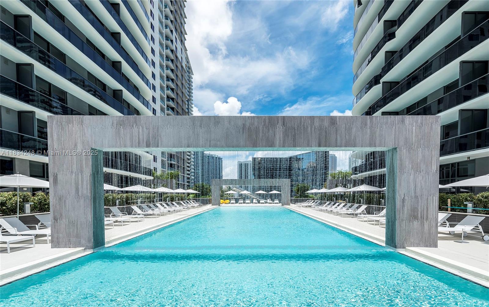 image Brickell Heights4