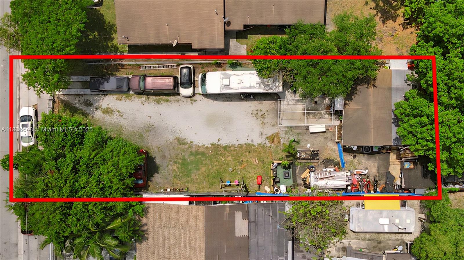 369 NW 33rd St Miami, FL 33127